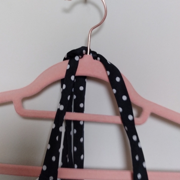 Victoria's Secret Black and White Halter Underwire Bikini Top Size 36C - Picture 4 of 10